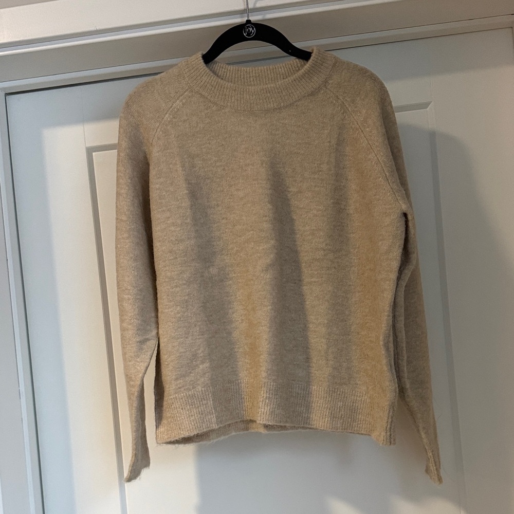 NWOT Zara Beige Crew Neck Sweater